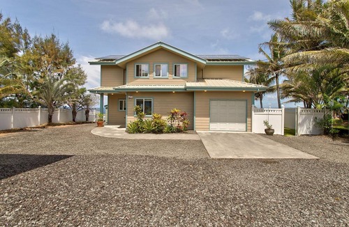 Keaau House | 220 m² House ∙ 2 bedrooms ∙ 4 guests