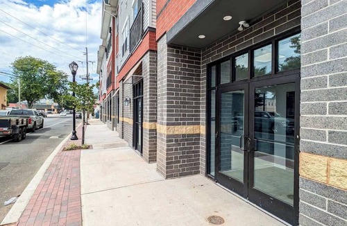 Dunellen Apartment | 227 Modern 1BR Apt Walk to NJT