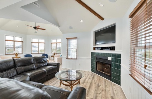 Pine Island House | 2310 - Aegean Breeze by Resort Realty