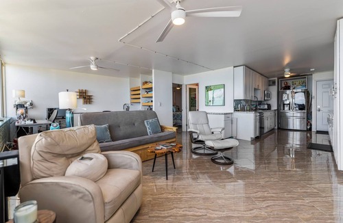Kahului Condo | 25 Feet Unobstructed Harbor View!