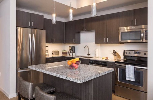 Warehouse District Hotel | 2BD Suite - Rooftop Pool/Gym/Near Downtown Austin!