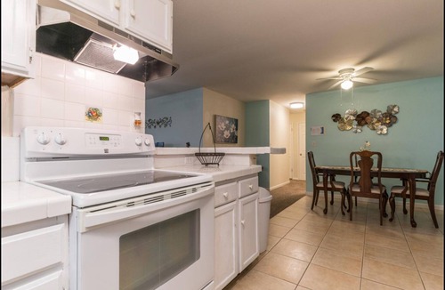 Laie House | 2BR 1 BA with a view [30 days]