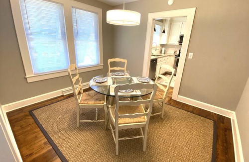 Greenville House | 2BR/1BA Sunny Bungalow 2Mi to Downtown Gvl