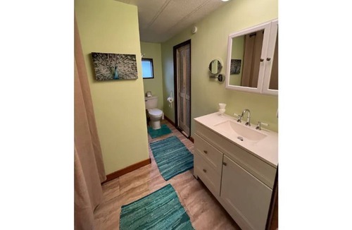 Keystone Heights Cottage | 2BR/2BA Quiet Lakefront Cottage