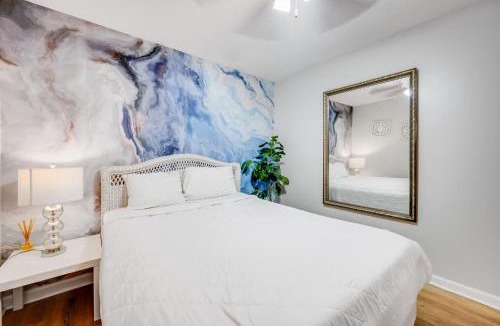 Surfside Beach House | 2BR at Grand Palms Resort Close to Beach