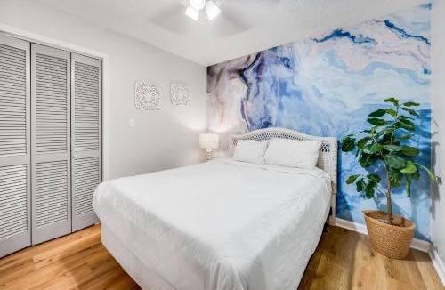 Surfside Beach House | 2BR at Grand Palms Resort Close to Beach