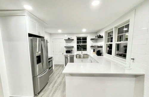 Spartanburg House | 2br Collins retreat