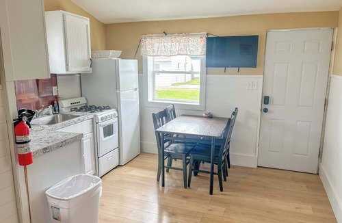 Oscoda Cabin | 2BR Cottage | Steps from the Beach