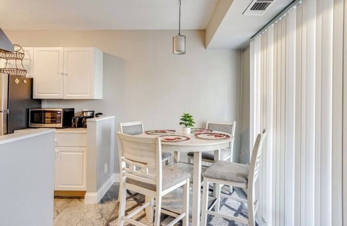 Belle Haven Apartment | 2BR Near Old Town & MGM First-Level Unit