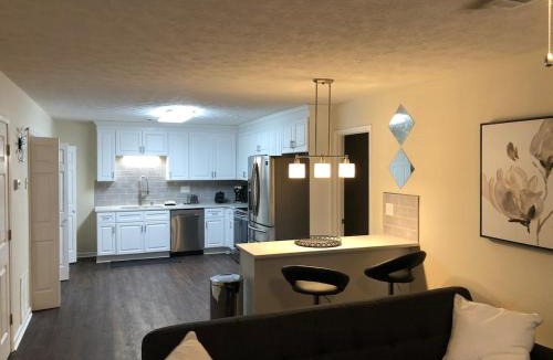 Conyers House | 2BR Townhome - Sleeps 5 - Near GA Horse Park