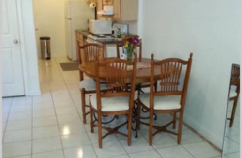 Foxhall Village House | 2BR Unit Walking to Georgetown Univercity DC MedStar Safe Super price