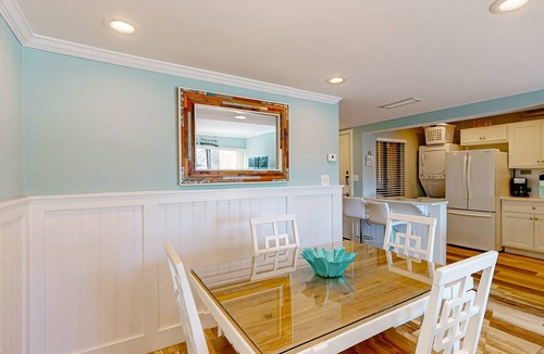 Folly Field Condo | 2nd floor Condo, pool, hot tub, pickleball, tennis & close to beach