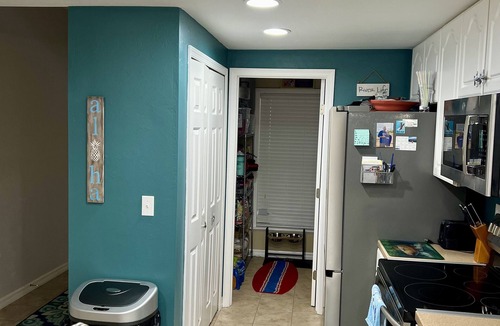 Suwannee Condo | 3/2 clean and spacious condo in Suwannee, FL