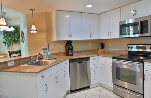 Downtown Myrtle Beach Condo | 3 balconies, Panoramic View, Huge condo, Upper End Resort,Corner Unit, 11th Fl