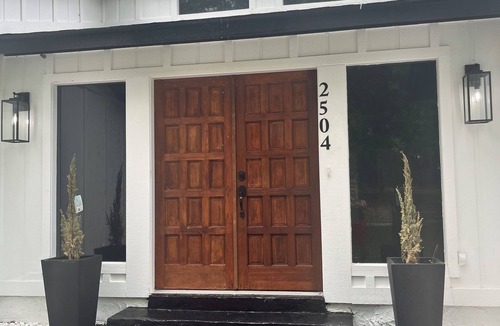 Valdosta House | 3 bed/2 bath home minutes from I-75 and Wild Adventures; WiFi, laundry, kitchen
