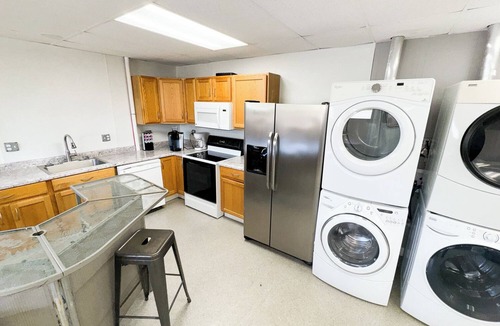 Anchor Bay Harbor Apartment | 3 bedroom, 1.5 bath Ranch Style Unit, Ground Floor, Sleeps 8, Boat Launch