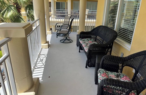Daufuskie Island Condo | 3 bedroom,baths, Pool, Land Trans from Dock, 4 passenger golf cart included!