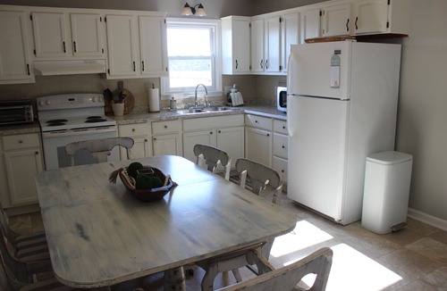 Swanquarter Cottage | 3-bedroom brick cottage in a great fishing and hunting area.