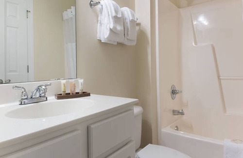 Santee Resort | 3 Bedroom Deluxe on Lake Marion, South Carolina!