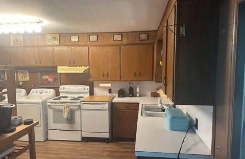 Eufaula Cabin | 3-bedroom Eufaula cove cabin with lake view and lake access