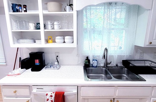 Snellville House | 3-bedroom house in charming Snellville with cool AC breeze