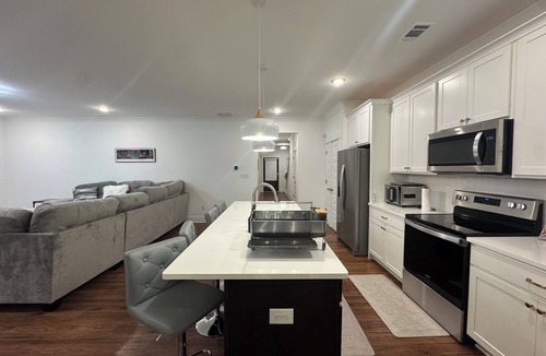 Athens House | 3-bedroom house in delightful Athens with AC, WiFi