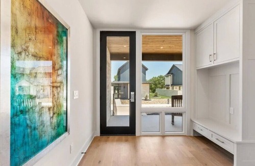 Paluxy House | 3-bedroom house in Glen Rose - made for adventure with resort amenities