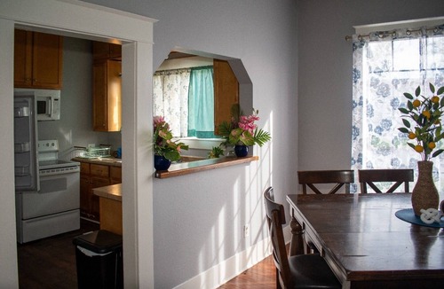 Temple House | 3-bedroom house in peaceful Temple with cool AC and charm. Lots of parking spc.