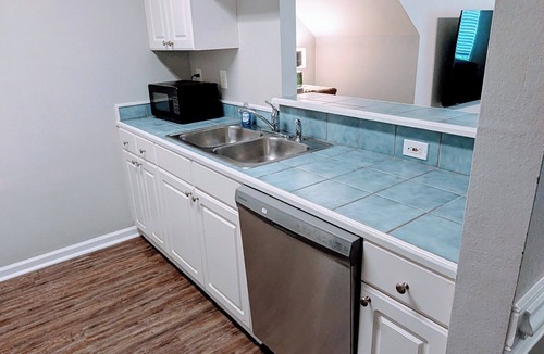 Tallahassee House | 3-bedroom Near Downtown/Midtown Tallahassee