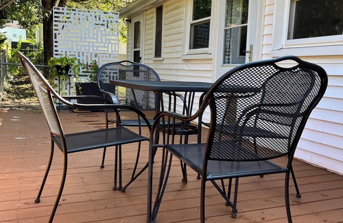 Easley House | 3 BR house convenient Clemson Greenville Silos. Fenced yard-Deck. Dog friendly