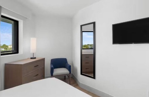 Myrtle Beach Hotel | 3 Family Perfect Escape to Seaside Elegance Steps From Broadway at the Beach