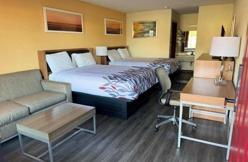 St. George Hotel | 3 Great Value Rooms Near Taco Bell – Each w/ TV, Perfect for Travelers
