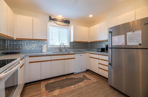 Ocean Sands House | 3 Little Gulls - Corolla, Ocean Sands, 30 Ft to Beach, Semi-Oceanfront, Pool, Hot Tub, Pets OK