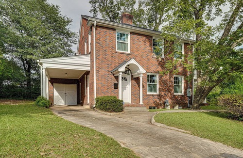 Summerville House | 3 Mi to Augusta National: Historic Home w/Patio