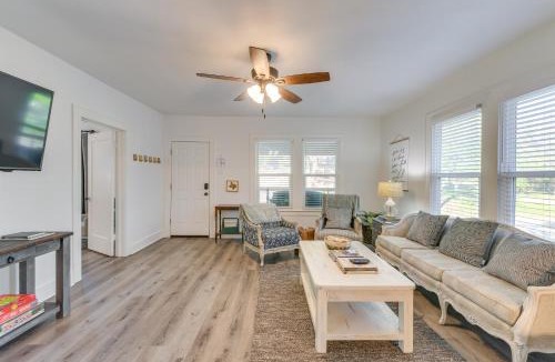 Austin Ave. House | 3 Mi to Baylor U: Home w/Shared Yard