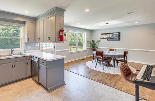 Warsaw House | 3 Mi to Dtwn: Spacious Warsaw Retreat w/Huge Yard