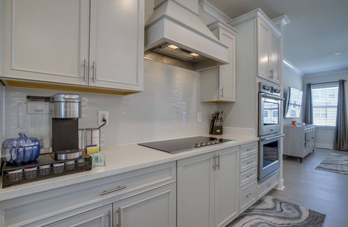 Ocean City House | 3 Mi to Ocean City Boardwalk: Townhome w/2 Decks