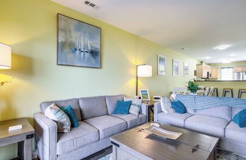 Lewes Apartment | 3 Mi to Savannah Beach: Lewes Condo w/Pool Access