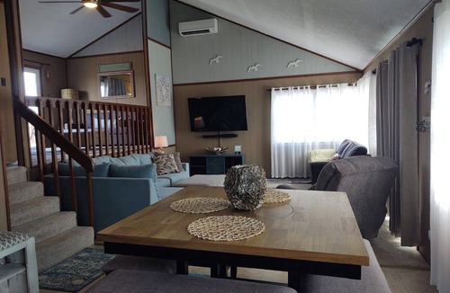 South Nags Head House | 3 MIN. WALK TO THE BEACH! South Nags Head