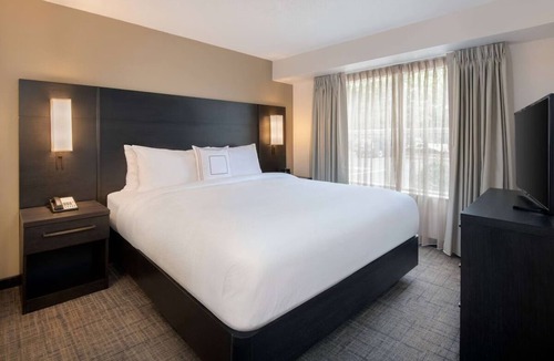 Town Center Hotel | 3 Spacious 2BR Suites w/Kitchens, Pool, Gym & Free Breakfast! Pets Welcome!