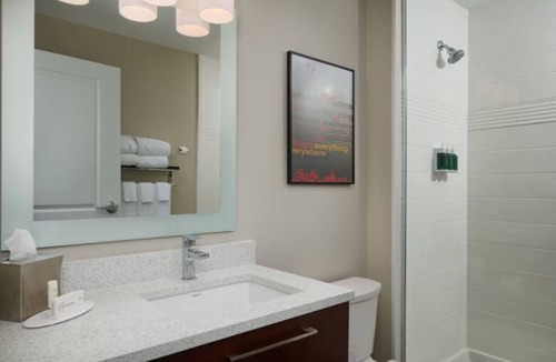 Lake Worth Hotel | 3 Spacious & Practical Suites Near Downtown – Ideal for Families
