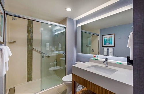 Coliseum Central Hotel | 3-Star Hotel ∙ Hyatt Place Hampton Convention Center