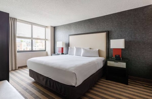 West End Apartment | 3 Units in Penn Washington | Spacious Haven | Walk to Kennedy Center & Mall