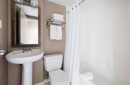 West End Apartment | 3 Units in Penn Washington | Spacious Haven | Walk to Kennedy Center & Mall