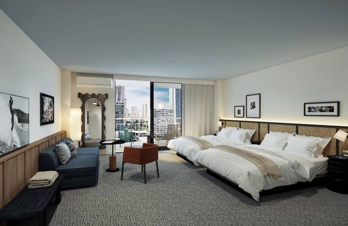 Diamond Head - Kapahulu - St. Louis Hotel | 3 Units, Luxe Connecting Suite with Lanais and Sleeper Sofa, Romer House Waikiki