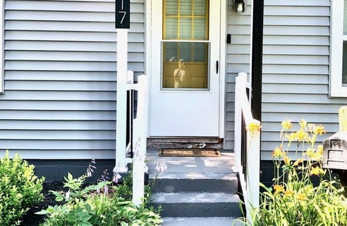 Greensboro House | 30-day min. stay - Convenient to G'boro Coliseum , Aquatic Center, NCAT & UNCG