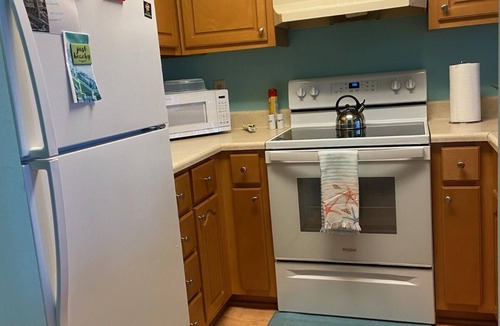 West Panama City Beach Condo | 30 SECOND WALK TO BEACH - Gulf View from front door! Snowbirds are welcome!