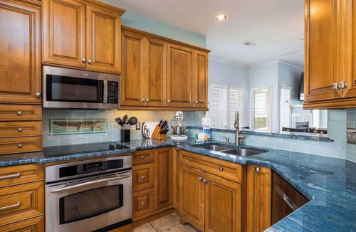 Saint Helena Island House | 325 Ocean Point Drive