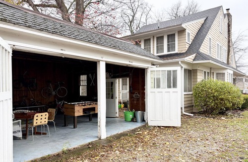 Lakeside Cottage | 328 E Second Street in Lakeside
