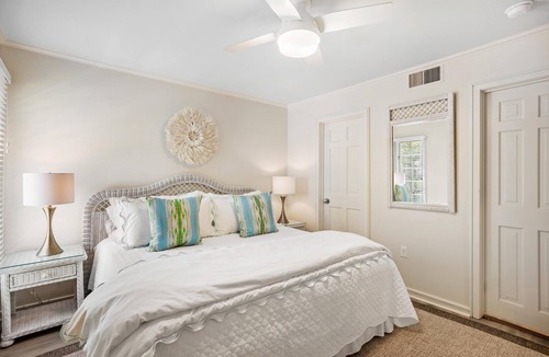 West Beach Village Condo | 3526 Seascape: Stylish 1BR Suite, Close to Beach, $150 Beach Gear/Bike Credit